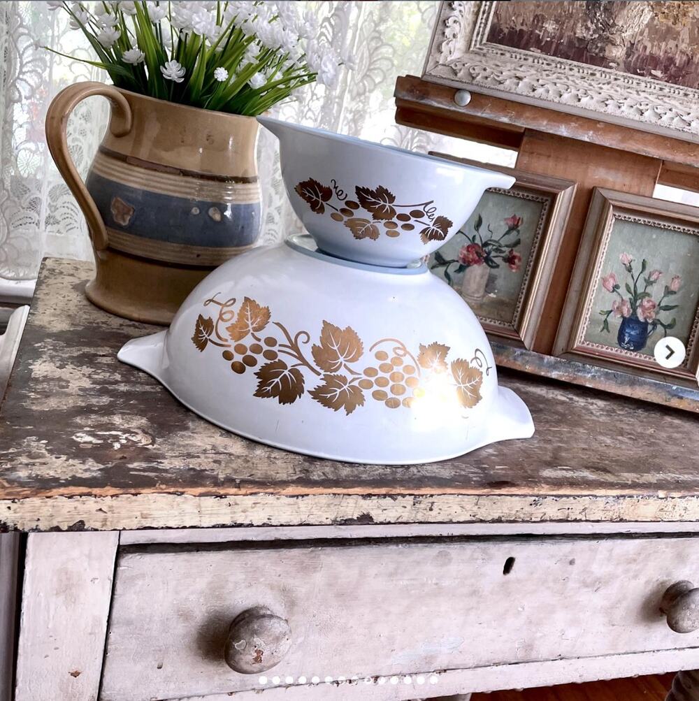 Vintage Pyrex Golden Grapes Delphite Blue Chip Dip Promo Set Bowls NO BRACKET